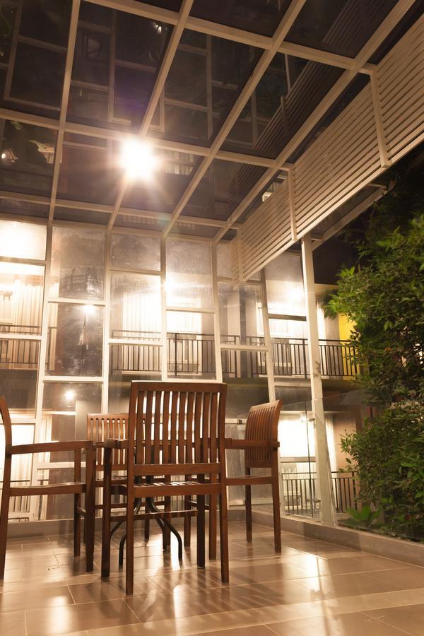 ホテルGriya Regato ジャカルタ エクステリア 写真